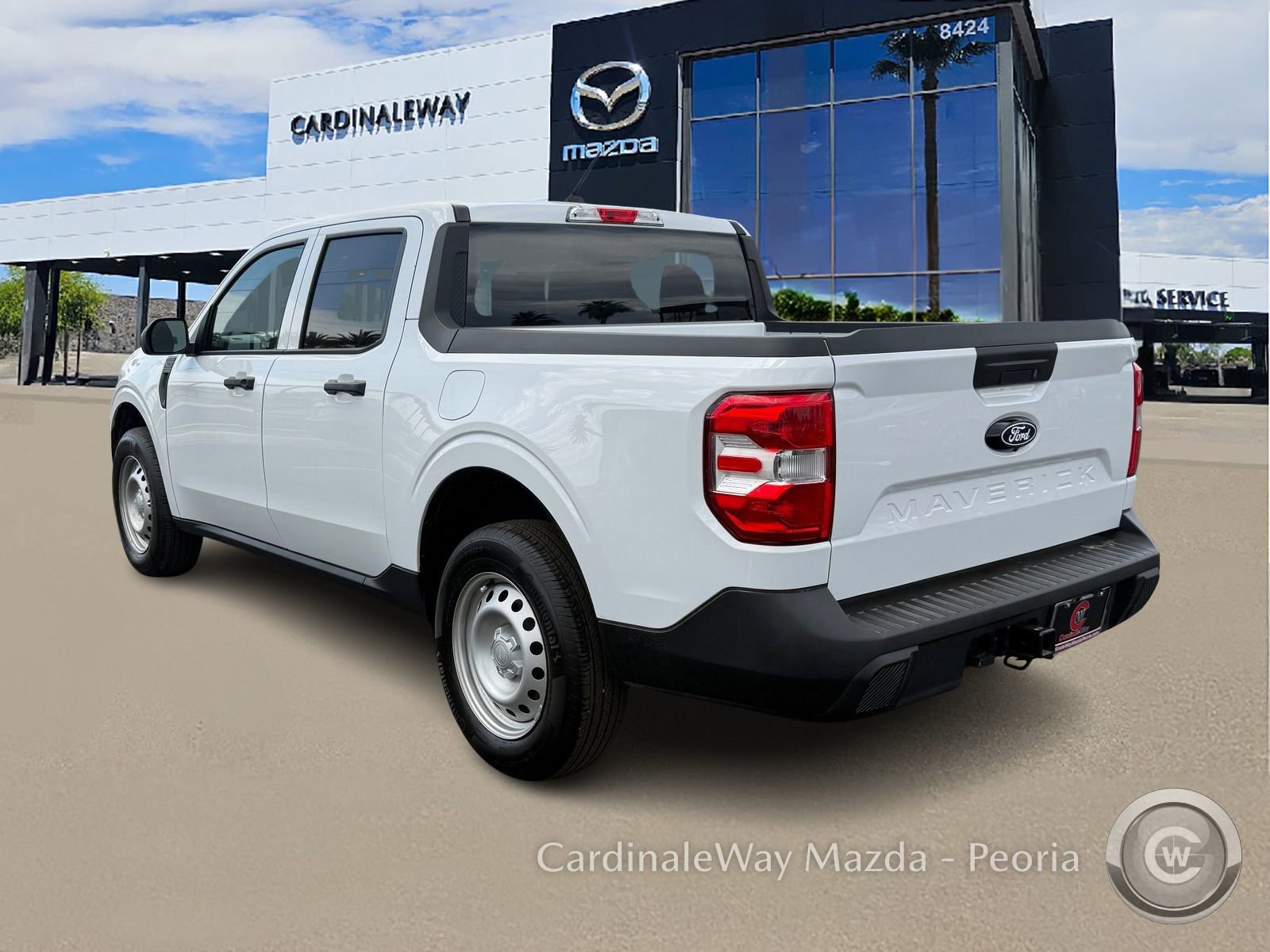 Used 2025 Ford Maverick XL image 4