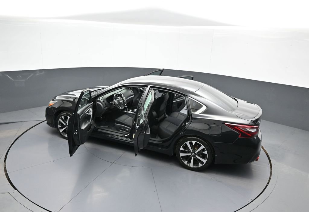 Used 2018 Nissan Altima 2.5 SR FWD image 42