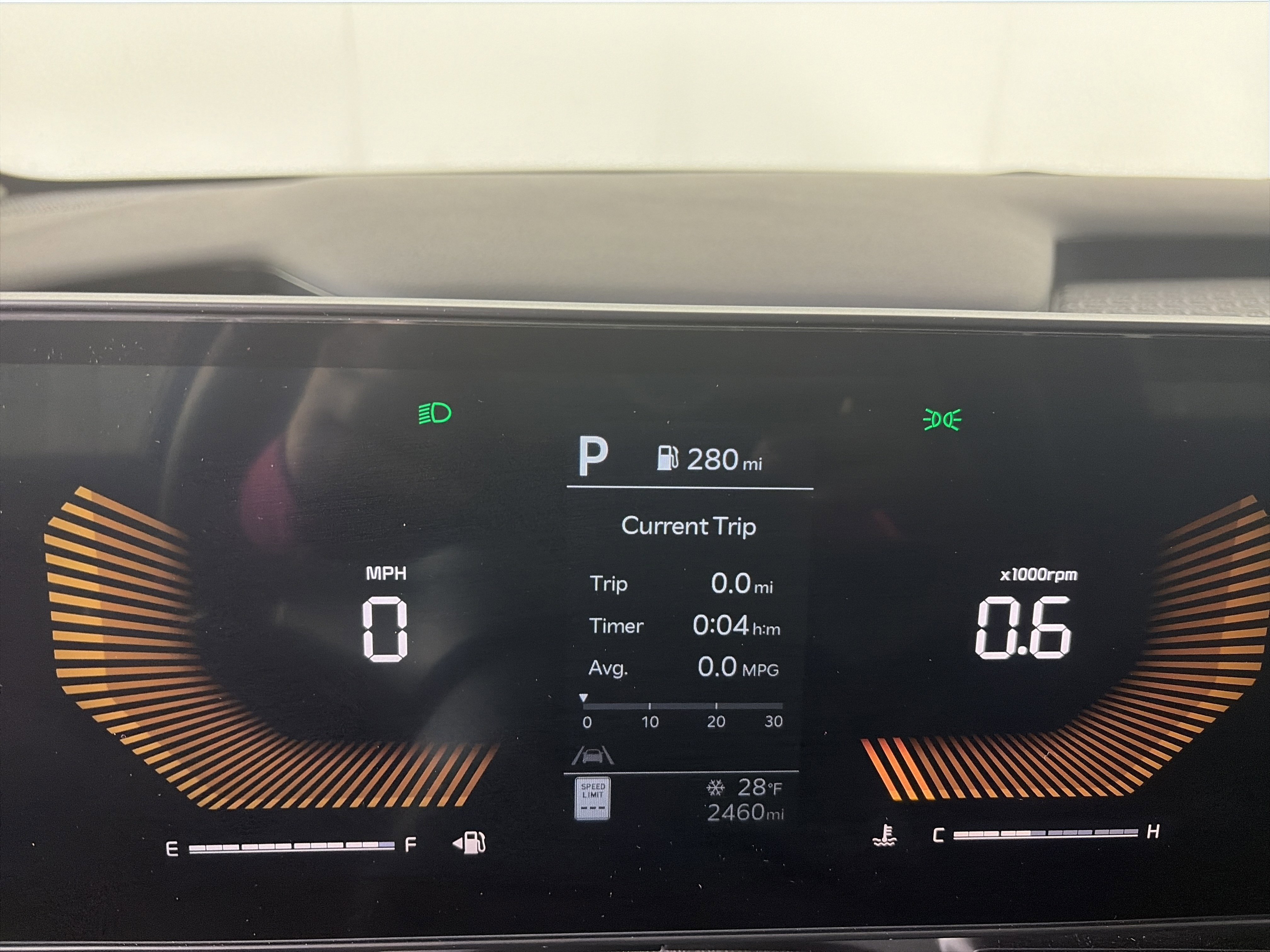 Used 2025 Kia Carnival image 35