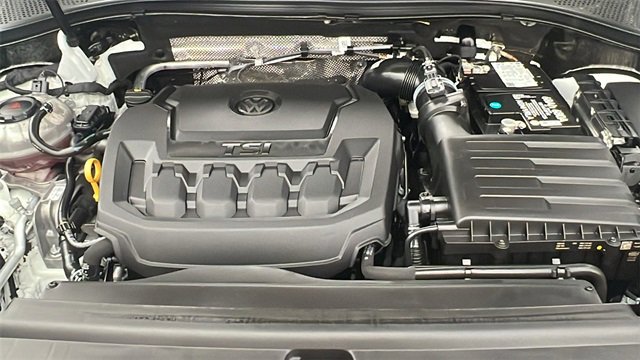 Used 2023 Volkswagen Tiguan SE image 12