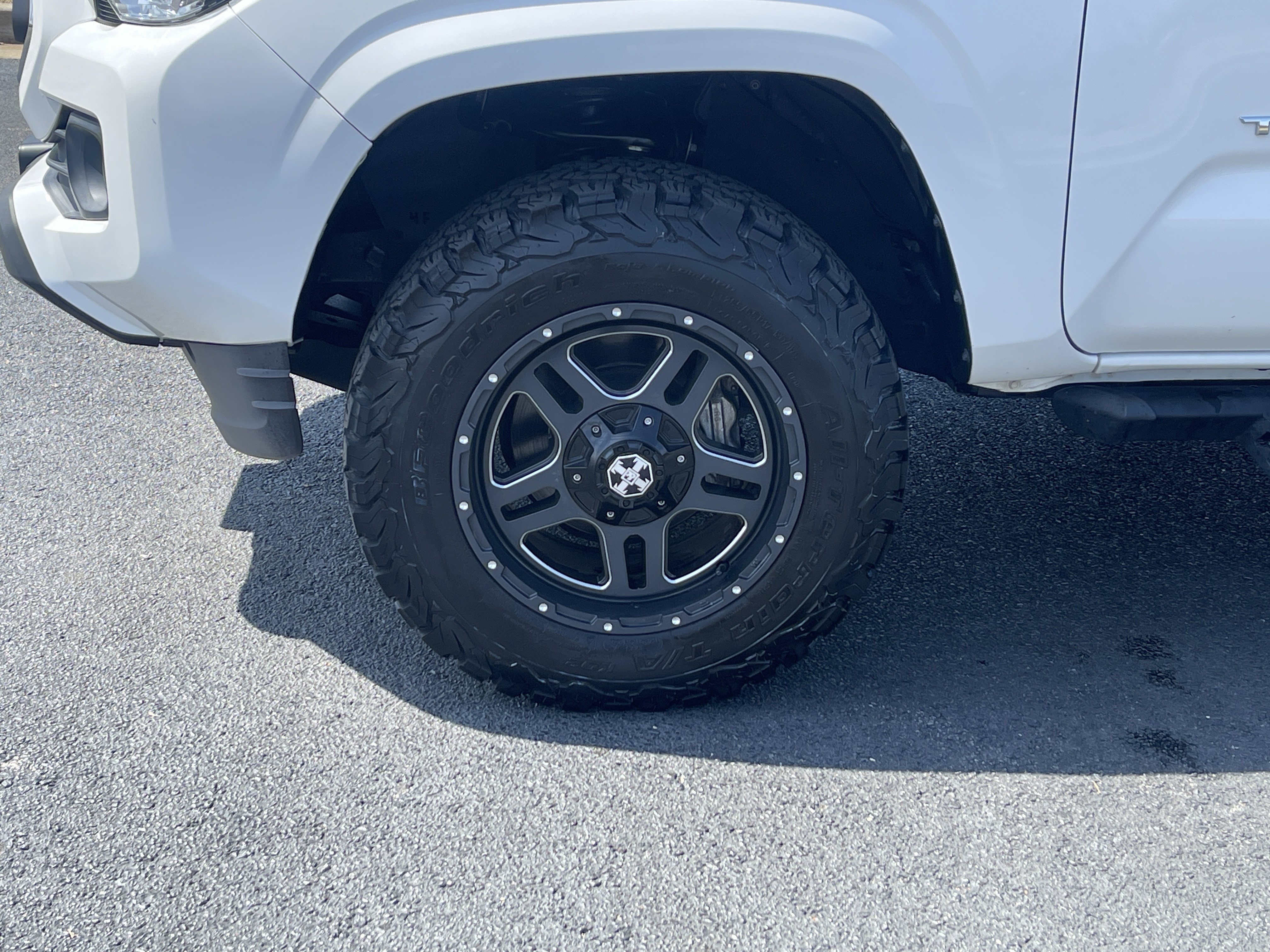 Used 2022 Toyota Tacoma SR5 image 32