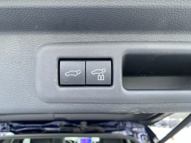 Certified 2023 Toyota Sequoia Platinum image 9