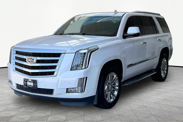 Used 2016 Cadillac Escalade 2WD image 3
