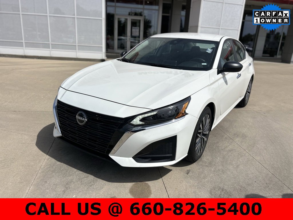 Used 2025 Nissan Altima 2.5 SV image 2