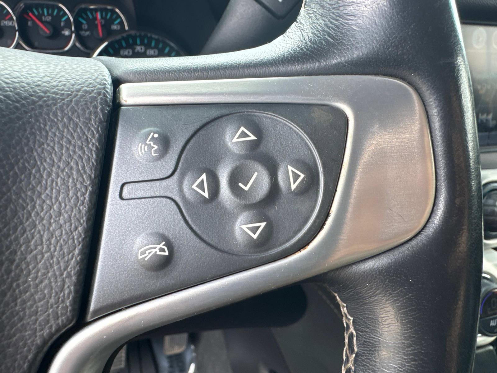 Used 2019 GMC Yukon SLT w/ Premium Edition image 31