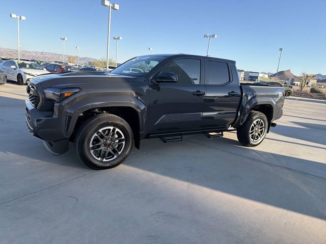 Used 2024 Toyota Tacoma TRD Sport AWD/4WD image 8