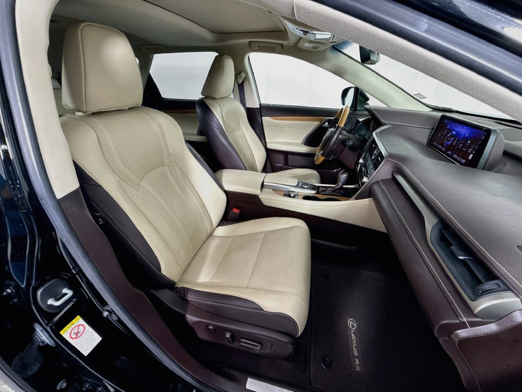Used 2019 Lexus RX 350L FWD image 30