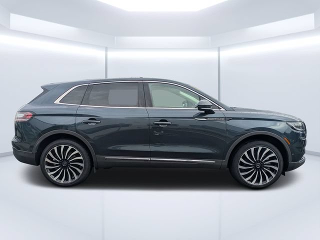 Used 2022 Lincoln Nautilus Black Label w/ Class II Trailer Tow Package AWD/4WD image 2