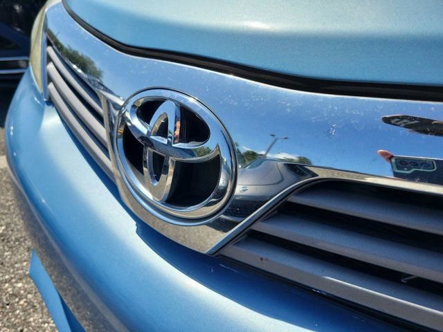 Used 2012 Toyota Camry FWD image 11