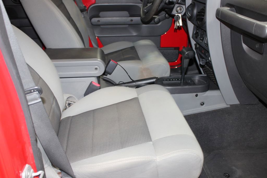 Used 2010 Jeep Wrangler Unlimited Sport image 24