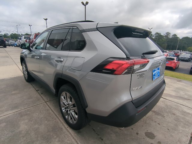 Used 2024 Toyota RAV4 XLE Premium FWD image 5