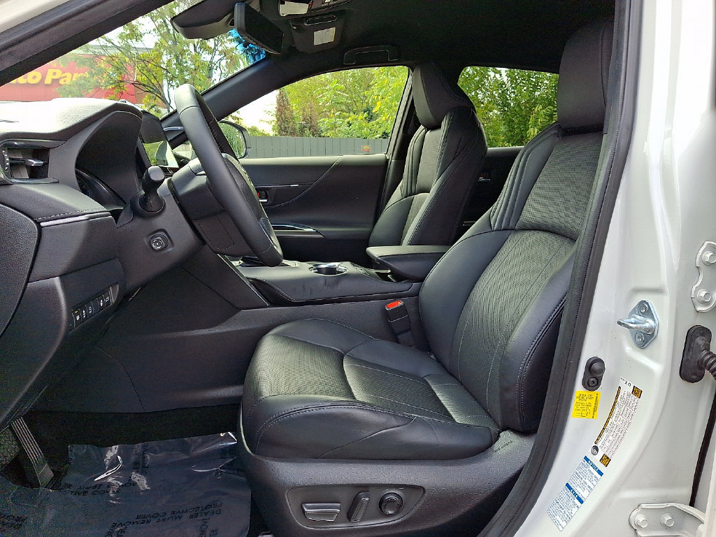 Certified 2021 Toyota Venza Limited w/ Advanced Technology Package AWD/4WD image 14