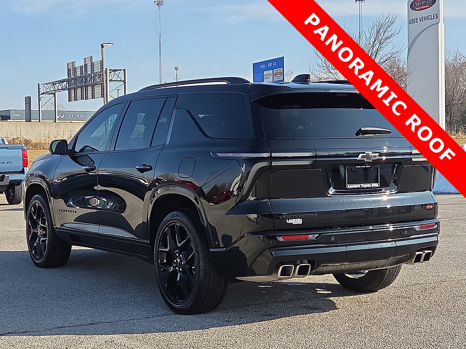 Used 2024 Chevrolet Traverse RS image 4