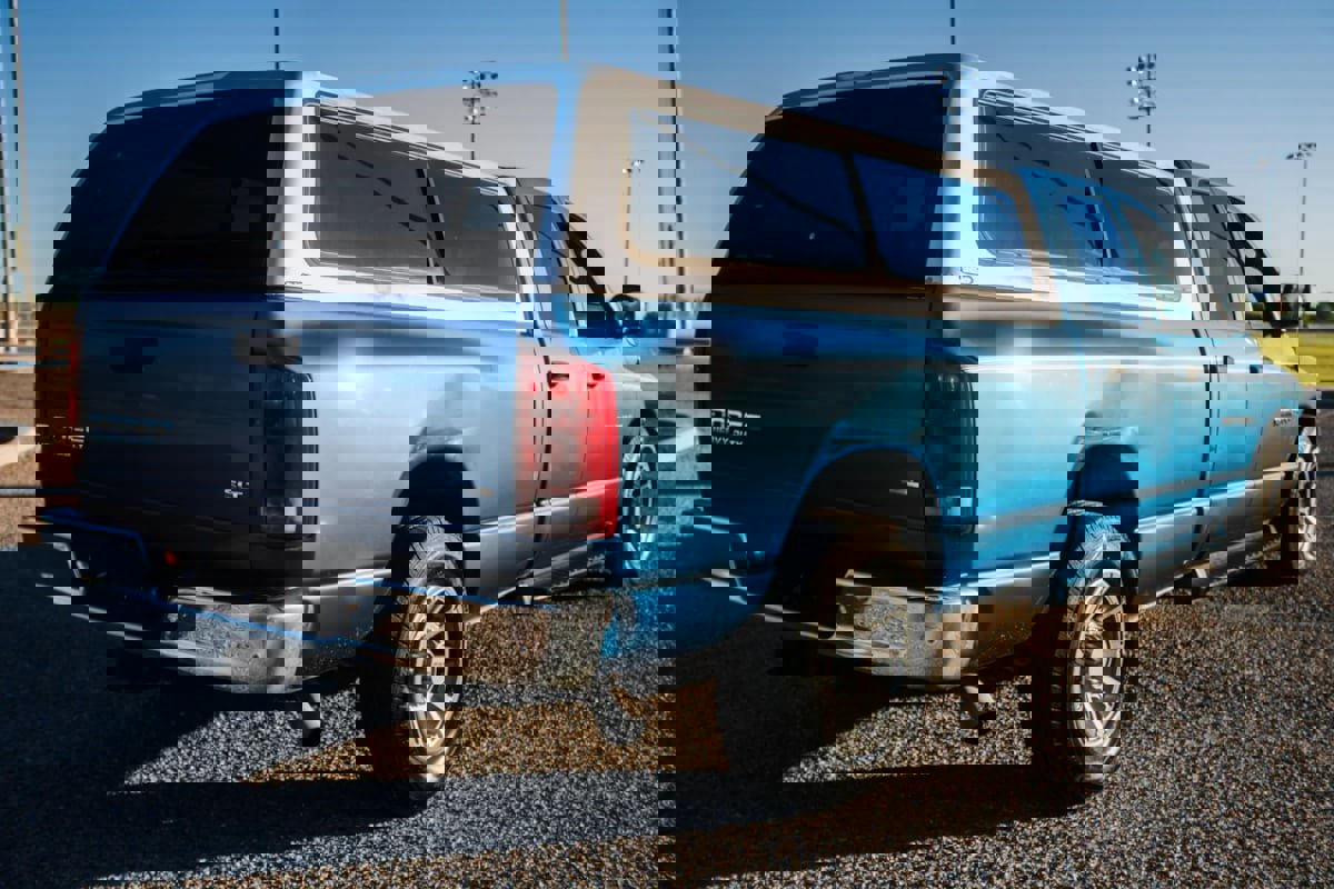 Used 2004 Dodge Ram 2500 Truck SLT w/ Trailer Tow Group image 5