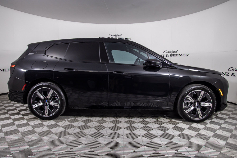 Used 2026 BMW iX xDrive45 AWD/4WD image 3