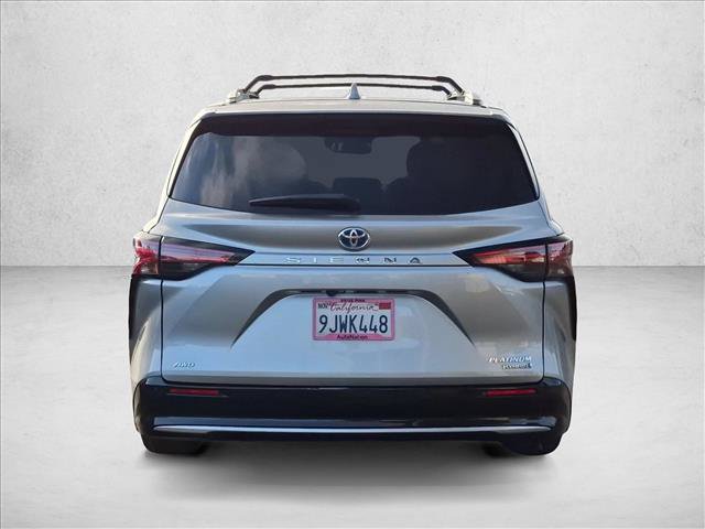 Used 2024 Toyota Sienna Platinum AWD/4WD image 6