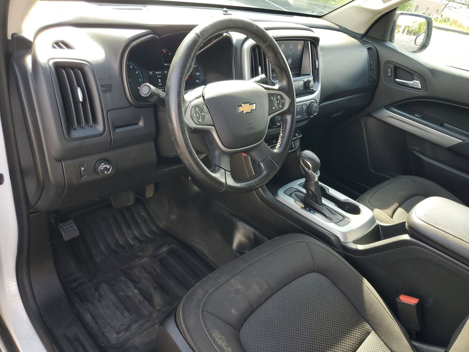 Used 2022 Chevrolet Colorado LT w/ Fleet Safety Package RWD image 6