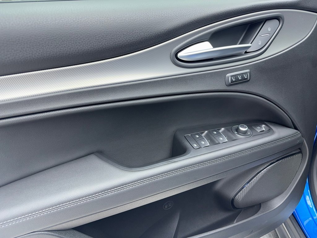 New 2025 Alfa Romeo Stelvio Sprint w/ Convenience Package image 33