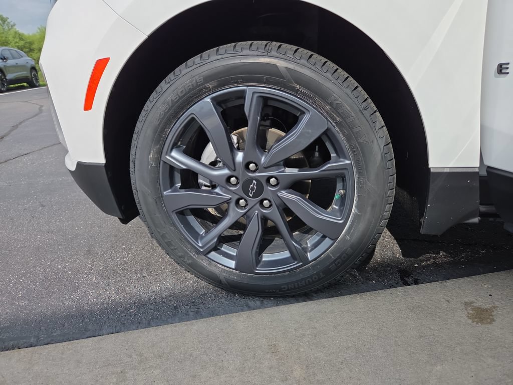 Certified 2024 Chevrolet Equinox RS AWD/4WD image 31