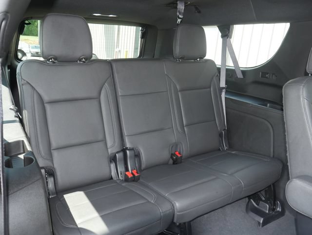 Used 2023 Chevrolet Suburban Z71 w/ Luxury Package AWD/4WD image 23