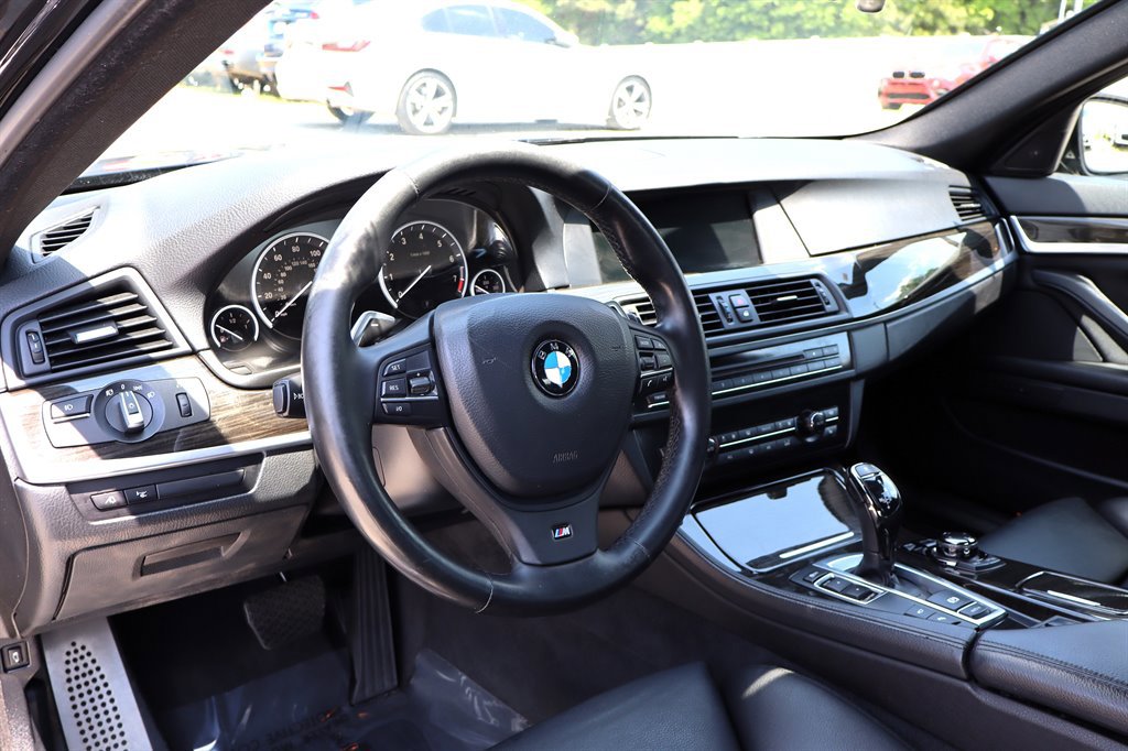 Used 2013 BMW 550i Sedan RWD image 16