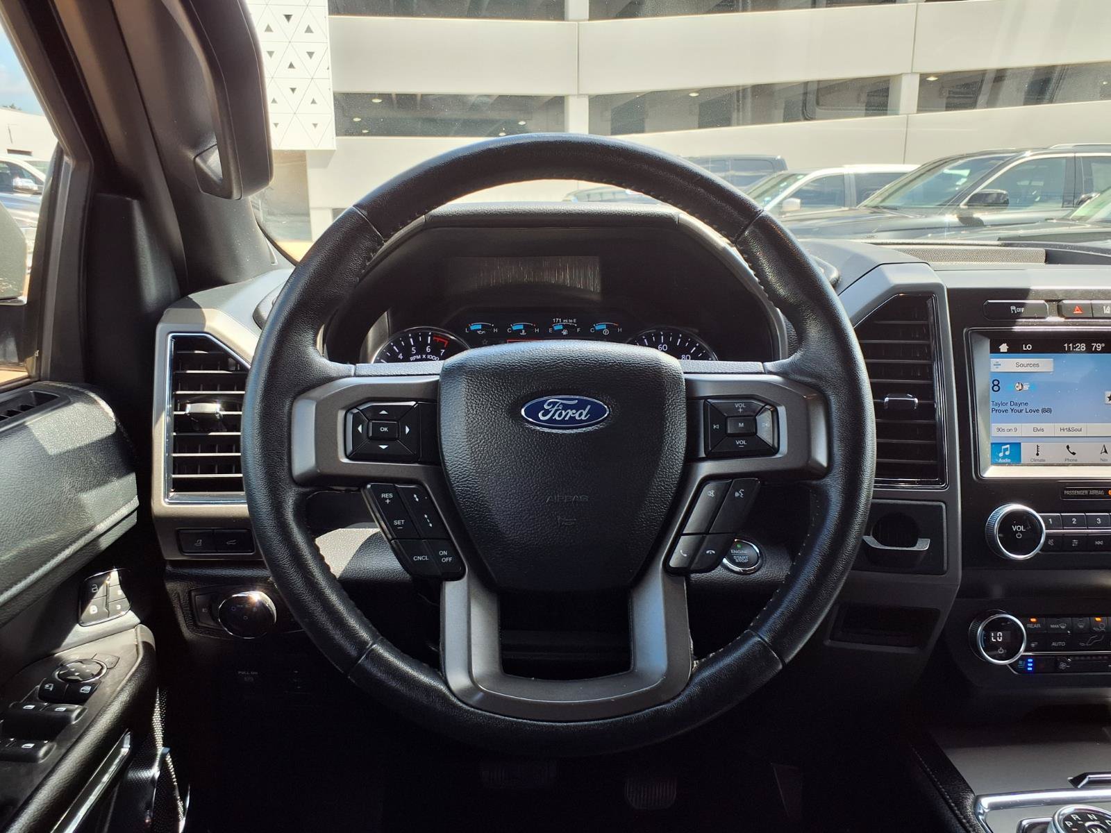 Used 2019 Ford Expedition Max XLT w/ Equipment Group 202A RWD image 15