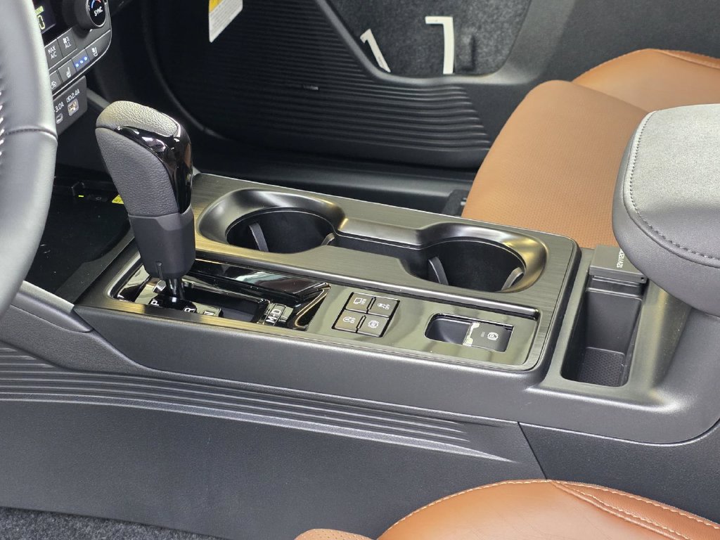 New 2026 Subaru Outback Touring AWD/4WD image 25