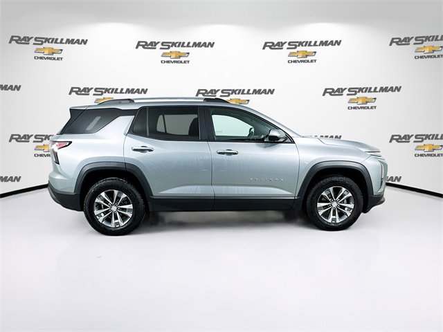 Used 2025 Chevrolet Equinox LT w/ Convenience Package II image 8