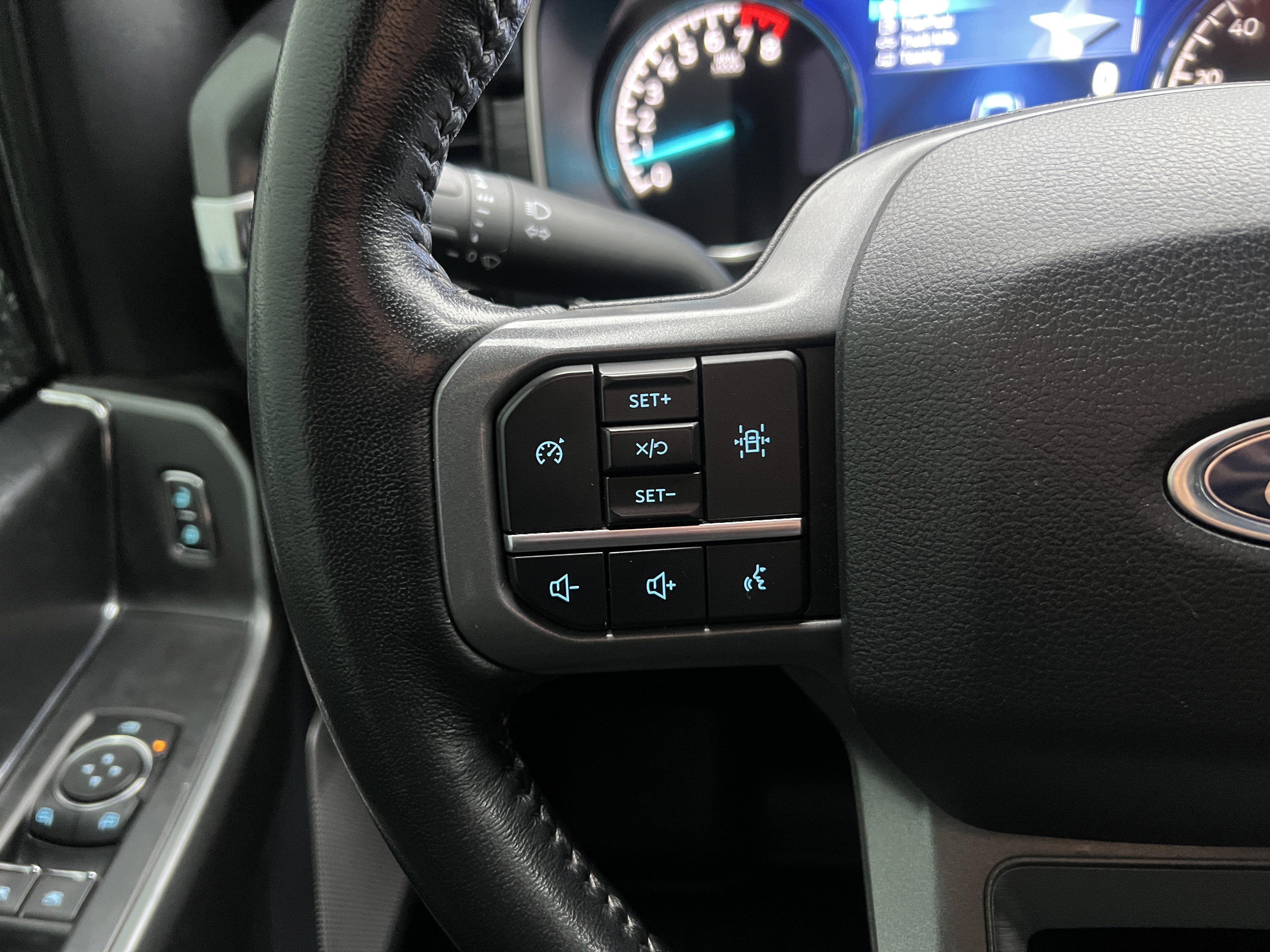 Used 2022 Ford F150 XLT w/ Equipment Group 302A High image 23