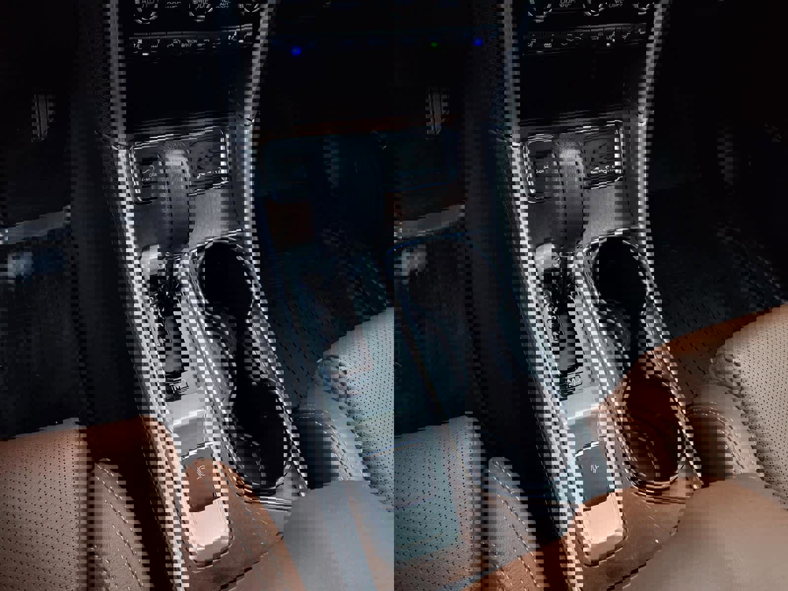 Used 2022 Subaru Ascent Touring image 11