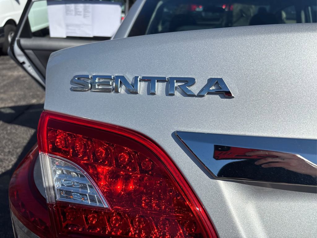 Used 2014 Nissan Sentra SV image 14