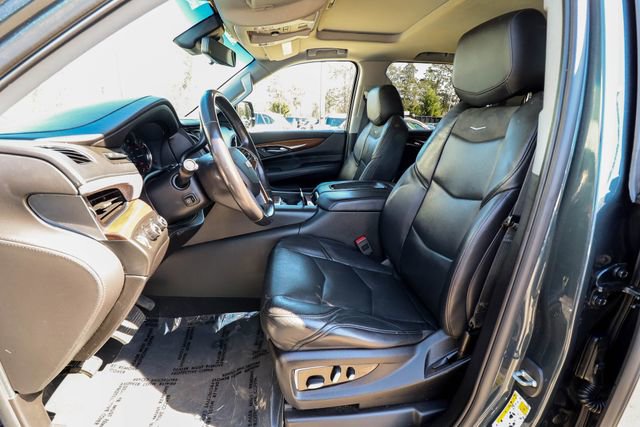 Used 2019 Cadillac Escalade Luxury image 33