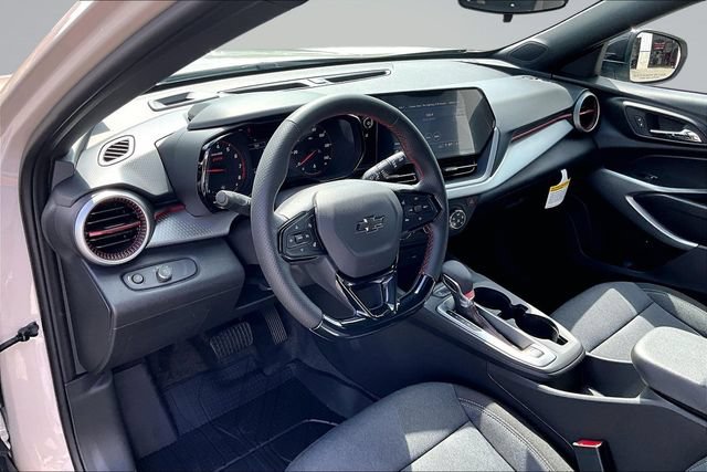 New 2026 Chevrolet Trax RS w/ Sunroof Package FWD image 7