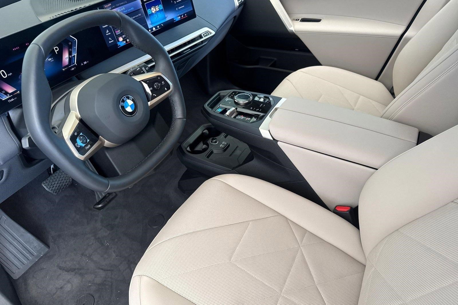 Used 2026 BMW iX xDrive45 image 4