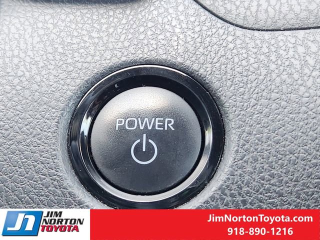 Used 2025 Toyota Camry SE FWD image 22