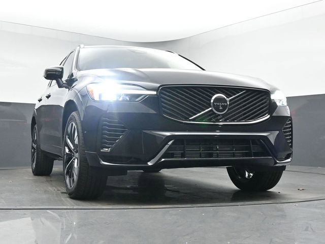 New 2026 Volvo XC60 T8 Plus w/ Protection Package Premier image 38