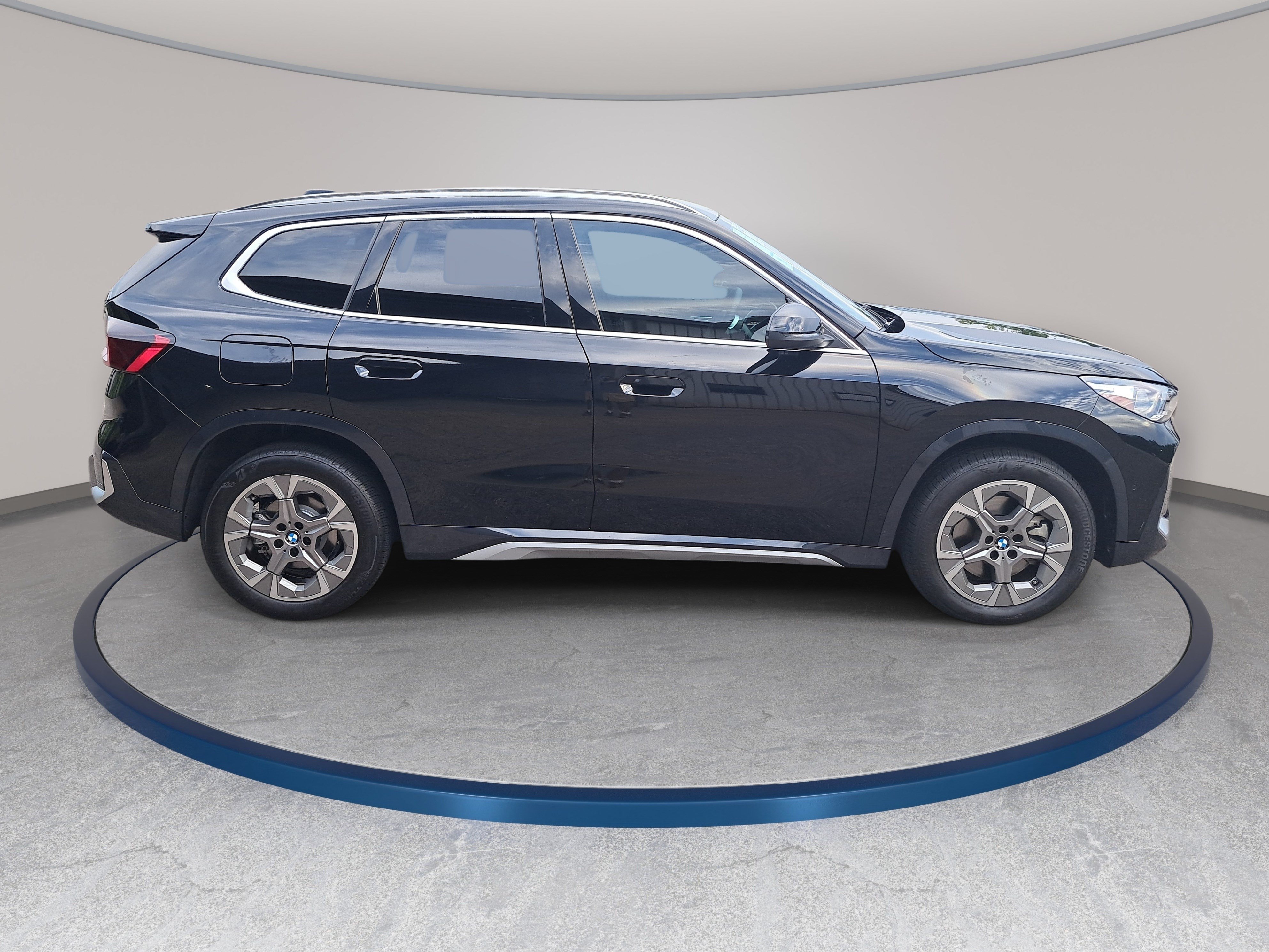 Certified 2026 BMW X1 xDrive28i w/ Convenience Package AWD/4WD image 5