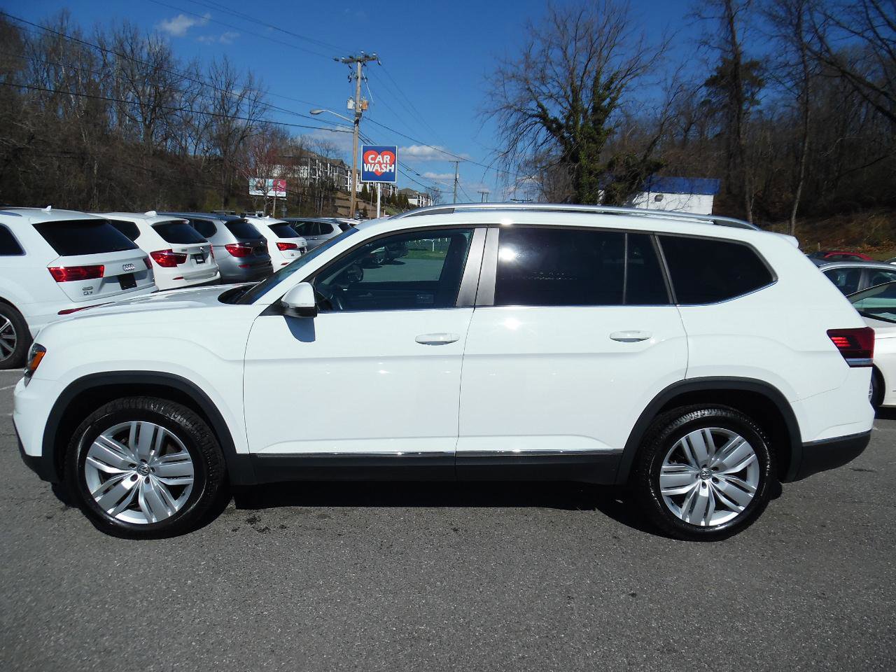 Used 2019 Volkswagen Atlas SEL image 2