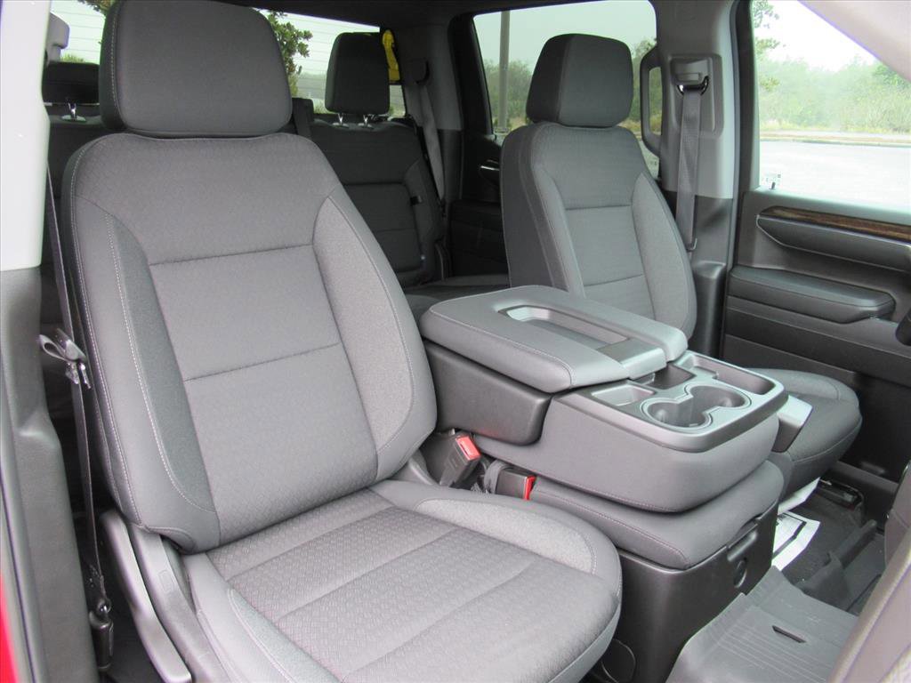 Used 2024 GMC Sierra 1500 Elevation w/ LPO, Elevation Black Package image 8