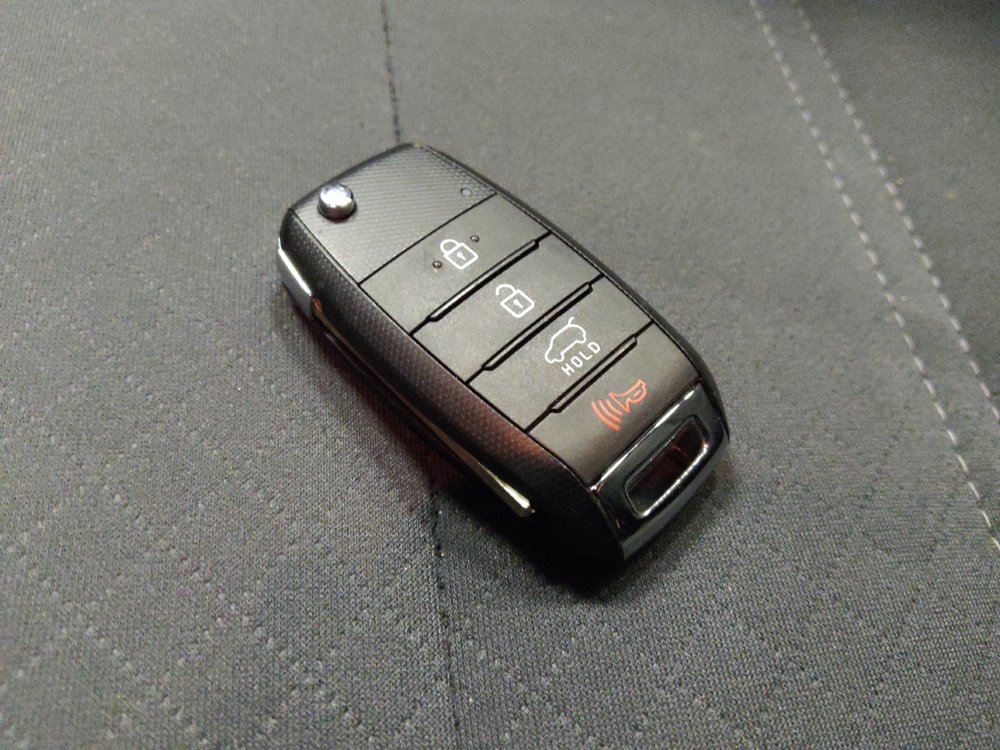 Used 2019 Kia Sorento AWD V6 image 32