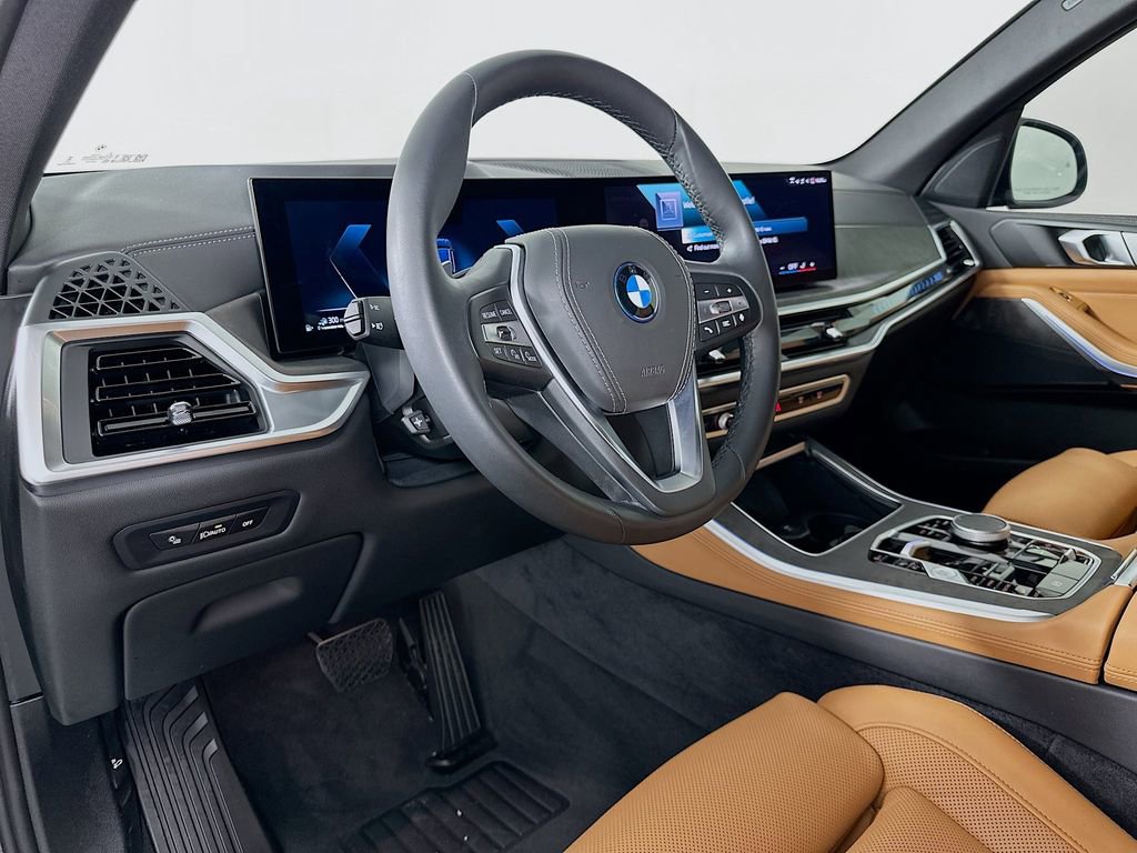 Certified 2025 BMW X5 xDrive50e w/ Parking Assistance Package image 9