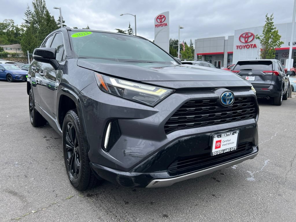 Used 2022 Toyota RAV4 XSE AWD/4WD image 1