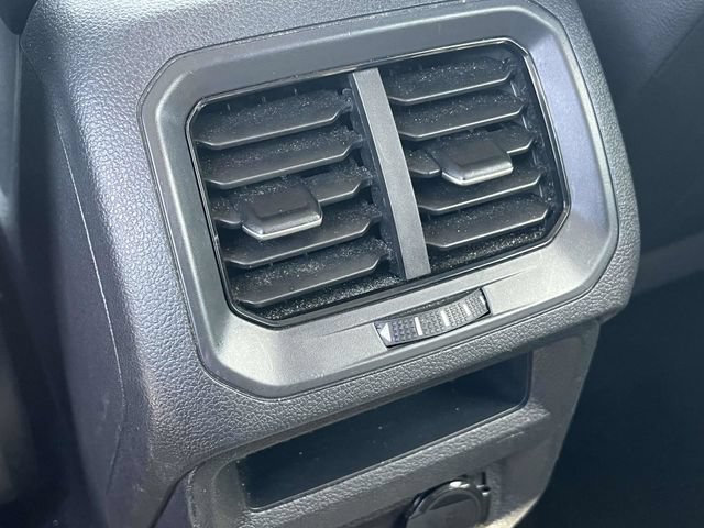 Used 2024 Volkswagen Tiguan SE FWD image 20
