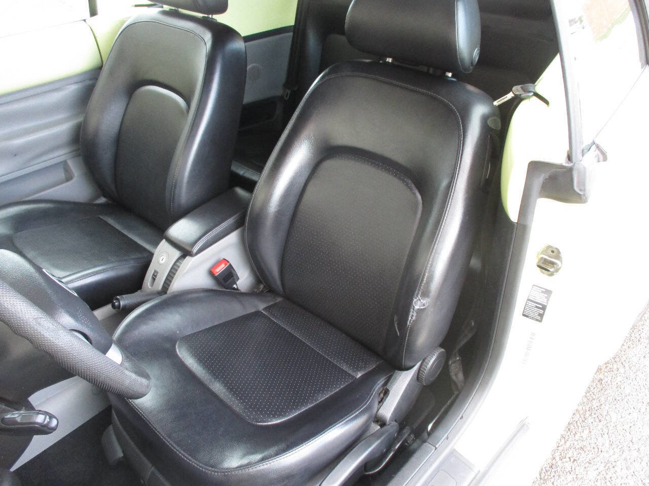 Used 2003 Volkswagen Beetle GLS image 17