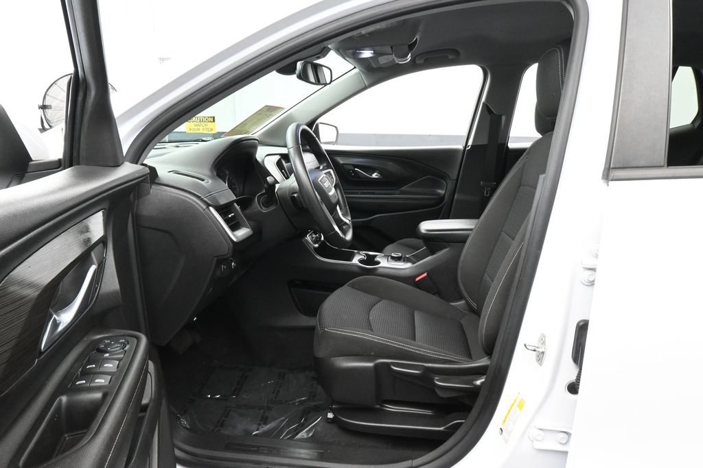 Used 2022 GMC Terrain SLE FWD image 10
