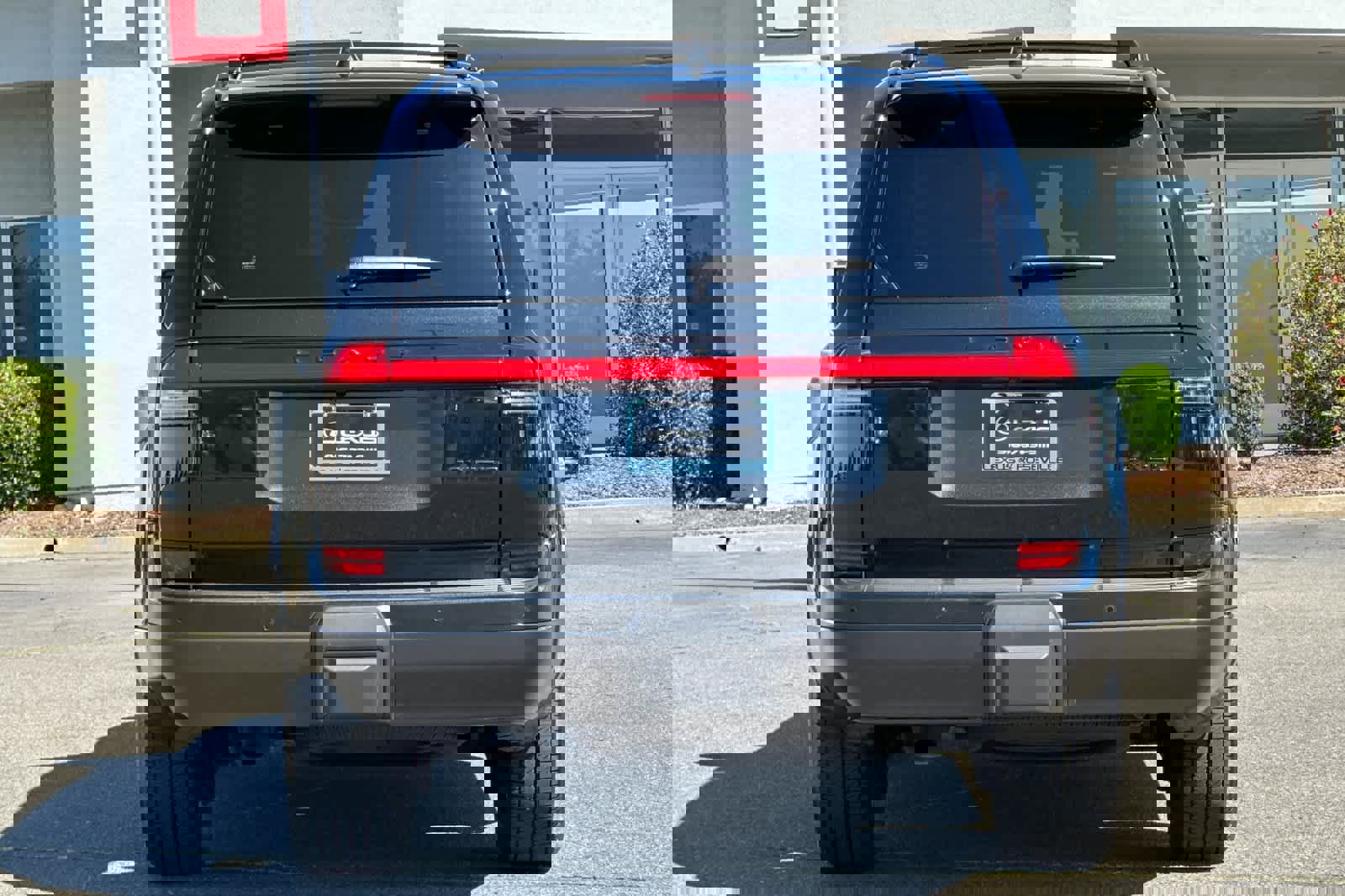 Used 2024 Lexus GX 550 w/ Accessory Package (Z1) image 8