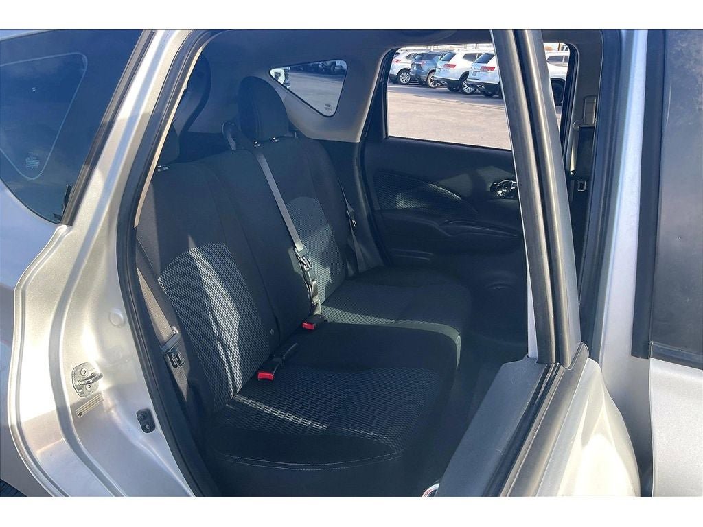Used 2015 Nissan Versa Note SV FWD image 29