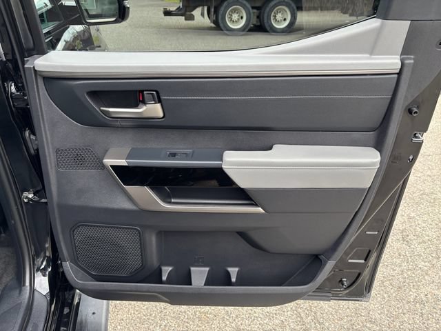 Used 2022 Toyota Tundra Limited AWD/4WD image 17