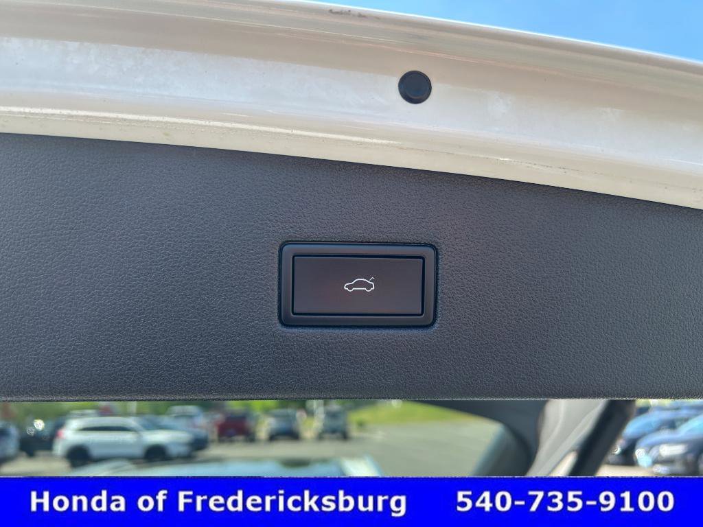 Used 2022 Volkswagen Tiguan SE FWD image 13