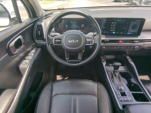 Used 2024 Kia Sorento S FWD image 19